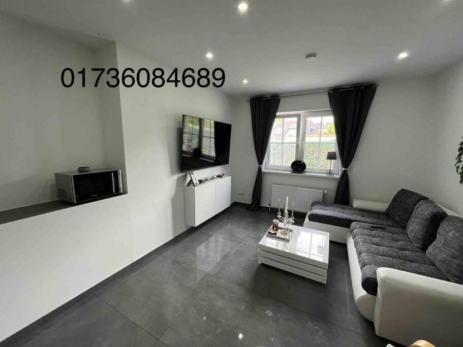 Schoenes 2 Zimmer Apartment An Der Stadt Grenze Mit Klimaanlage Blankenfelde-Mahlow ภายนอก รูปภาพ